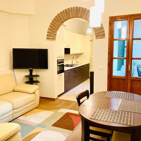 Deluxe Apartment In The Centre Of Firenze Eksteriør bilde